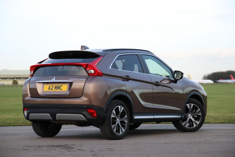  Mitsubishi Eclipse Cross 2017 года  (UK) (фото 17 из 18)